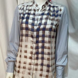 🇨🇦Judith & Charles 100% silk button up! Size 6